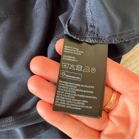 H&M Navy Ruffle Mini Skirt - Picture 5 of 5